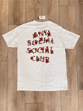 White Graphic T-Shirt with Rose Print (USED)